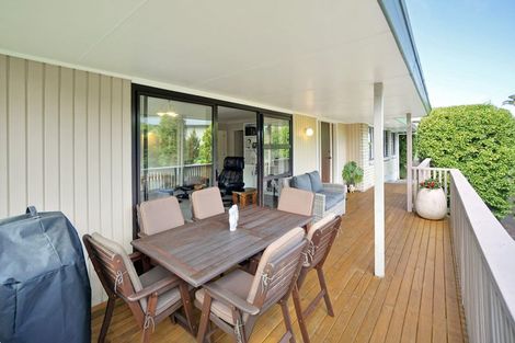 Photo of property in 16 Saunders Place, Te Puke, 3119