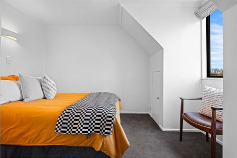 Photo of property in 278 Memorial Avenue, Burnside, Christchurch, 8053
