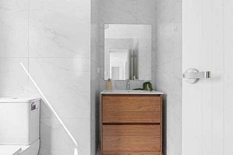 Photo of property in 11 Glenfinn Place, Massey, Auckland, 0614