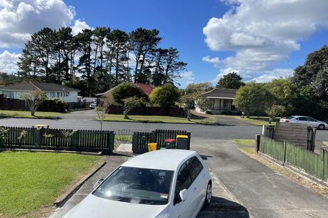 Photo of property in 10 Granville Drive, Massey, Auckland, 0614