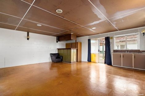 Photo of property in 7 Beverly Place, New Lynn, Auckland, 0600