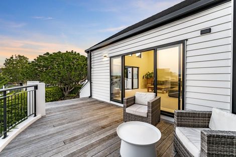 Photo of property in 6a Saint Jerome Avenue, Te Atatu Peninsula, Auckland, 0610