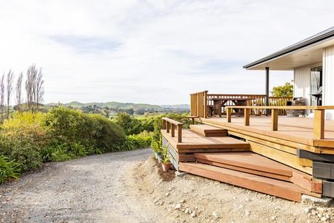 Photo of property in 104 High Street, Waipawa, 4210