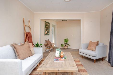 Photo of property in 8 Hartgill Crescent, Dannevirke, 4930