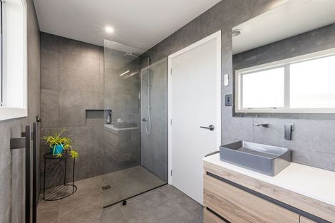 Photo of property in 17 Taksan Place, Pukete, Hamilton, 3200