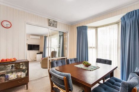 Photo of property in 427 Memorial Avenue, Burnside, Christchurch, 8053