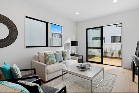 Photo of property in 26 Bristol Freighter Road, Hobsonville, 0616