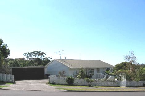 Photo of property in 9 Ian Sage Avenue, Torbay, Auckland, 0630