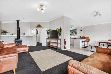 Photo of property in 16 Sunset Street, Hilltop, Taupo, 3330
