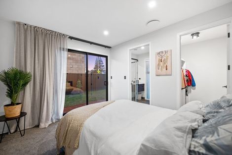 Photo of property in 2a Roland Road, Greenhithe, Auckland, 0632