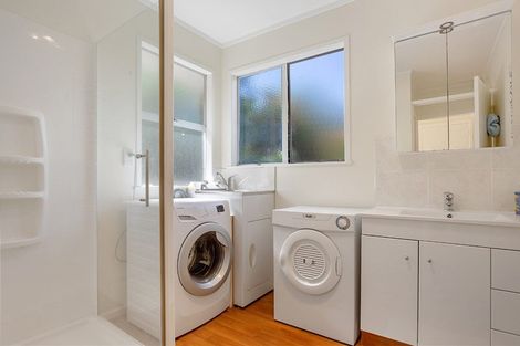 Photo of property in 8 Haddon Crescent, Whitianga, 3510