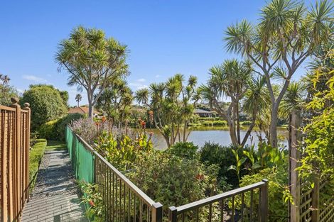 Photo of property in 14 Meredith Way, Paraparaumu Beach, Paraparaumu, 5032