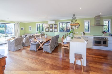 Photo of property in 40 Church Street, Oxford, 7430