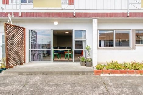 Photo of property in 6/8 Lee Road, Taradale, Napier, 4112