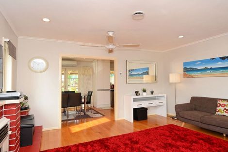 Photo of property in 27 Moire Road, Massey, Auckland, 0614