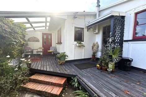 Photo of property in 1071 Links Road, Waiohiki, Napier, 4183