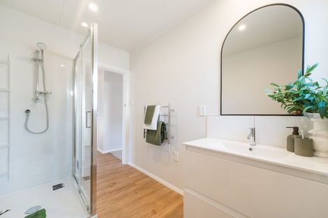Photo of property in 18 Ashford Avenue, Hokowhitu, Palmerston North, 4410