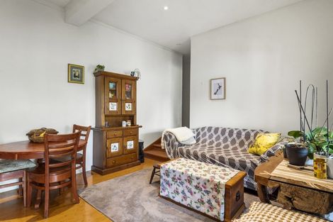 Photo of property in 5 Saddleback Rise, Murrays Bay, Auckland, 0630