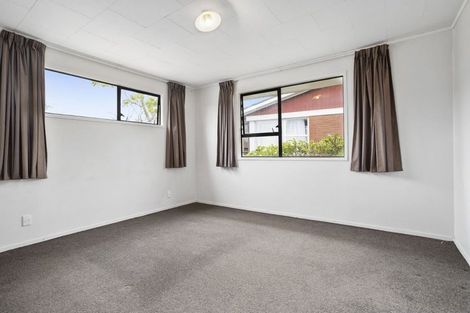 Photo of property in 30 Beechdale Crescent, Pakuranga Heights, Auckland, 2010