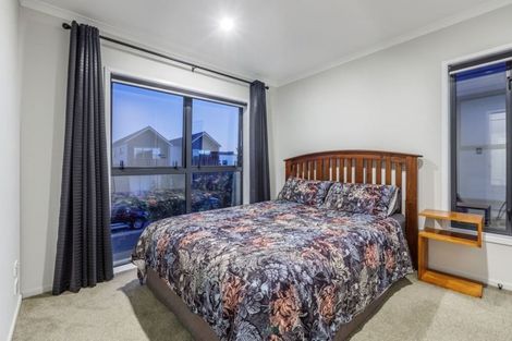 Photo of property in 28 Liquidambar Drive, Hobsonville, Auckland, 0616