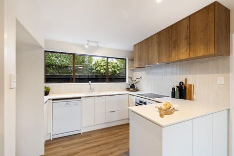 Photo of property in 33 Erin Crescent, Mairehau, Christchurch, 8013