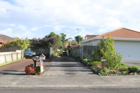Photo of property in 1/25 Channing Crescent, Botany Downs, Auckland, 2010