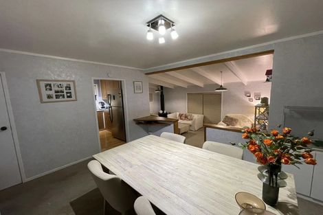 Photo of property in 108 Kemp Road, Massey, Auckland, 0614