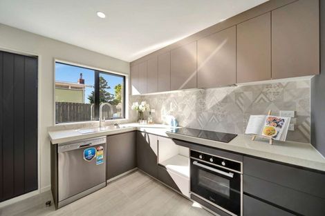 Photo of property in 24 Baumea Rise, Massey, Auckland, 0614
