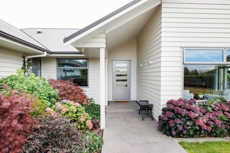 Photo of property in 20 Loveston Lane, Kelvin Grove, Palmerston North, 4470