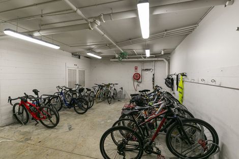 Photo of property in The Capital, 23/370 Oriental Parade, Oriental Bay, Wellington, 6011