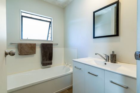 Photo of property in 1/3 Matama Road, Glen Eden, Auckland, 0602