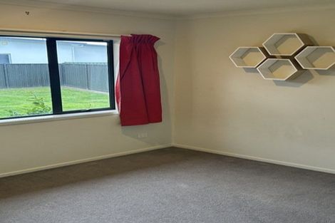 Photo of property in 23 Delta Mews Place, Clive, 4102