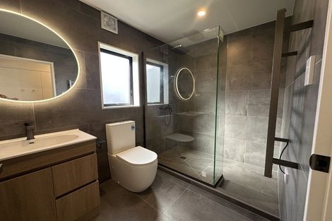 Photo of property in 17b Midgley Road, West Harbour, Auckland, 0618