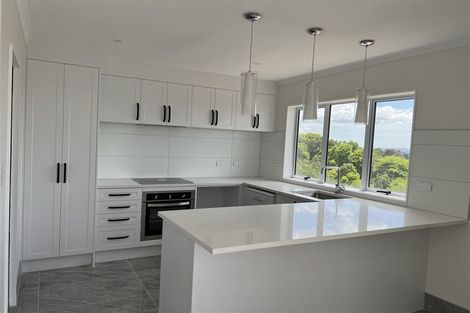 Photo of property in 85c Lake Panorama Drive, Henderson Valley, Auckland, 0614