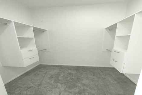 Photo of property in 35 Morus Road, Massey, Auckland, 0614