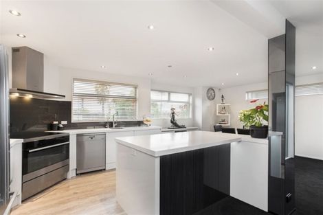 Photo of property in 27 Clare Road, St Albans, Christchurch, 8014