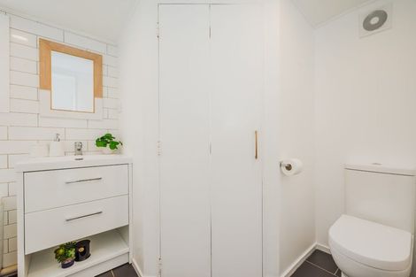 Photo of property in 5 Pitoitoi Street, Otaihanga, Paraparaumu, 5036