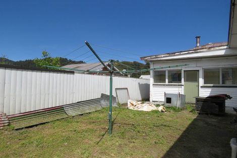 Photo of property in 82 Shiel Street, Reefton, 7830