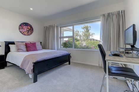 Photo of property in 4 Morrow Avenue, St Andrews, Hamilton, 3200