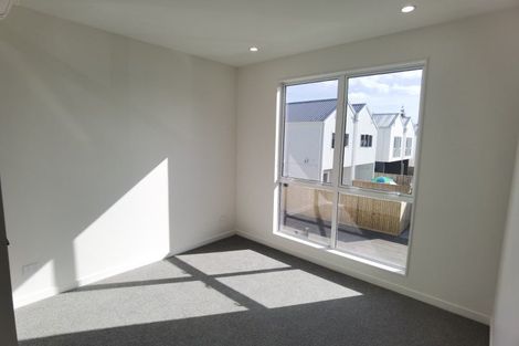 Photo of property in 6 Yellow Pear Lane, Karaka, 2578