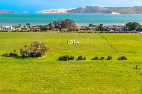 Photo of property in 16 Koutu Point Road, Opononi, Kaikohe, 0473