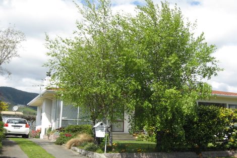 Photo of property in 22 Fergusson Street, Stoke, Nelson, 7011