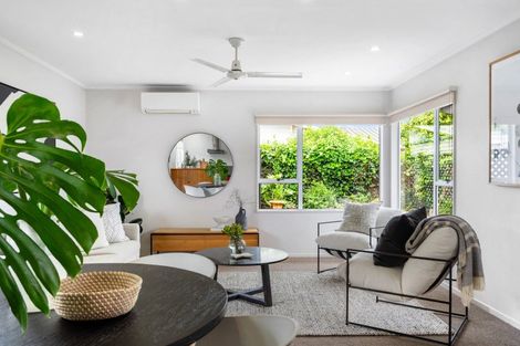 Photo of property in 1 Balmoral Street, Taradale, Napier, 4112