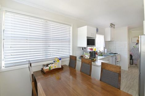 Photo of property in 1/11 Merton Avenue, Glenfield, Auckland, 0627