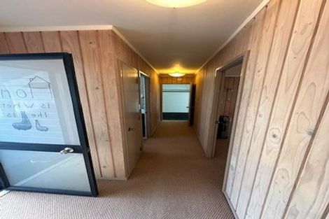 Photo of property in 4 Westpark Drive, West Harbour, Auckland, 0618