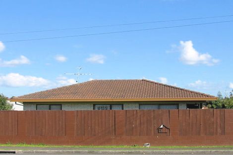 Photo of property in 1/12 Russell Road, Manurewa, Auckland, 2102