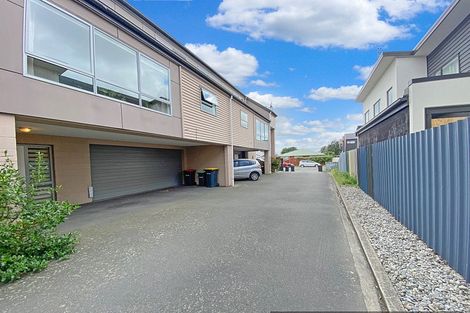 Photo of property in 8a Broadbent Street, Riccarton, Christchurch, 8041