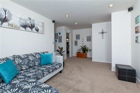 Photo of property in 95 Glenvar Road, Torbay, Auckland, 0630