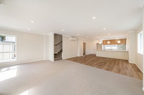 Photo of property in 70b Heretaunga Square, Silverstream, Upper Hutt, 5019