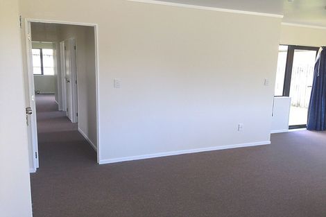 Photo of property in 12 Kona Crescent, Henderson, Auckland, 0610